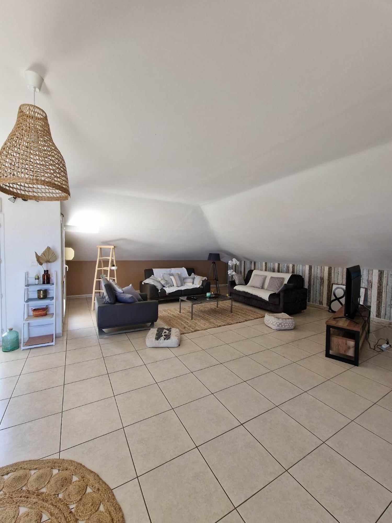 Appartement Villa Sur Le Toit, Vue Mer Saint-Gilles-les Bains Eksteriør bilde