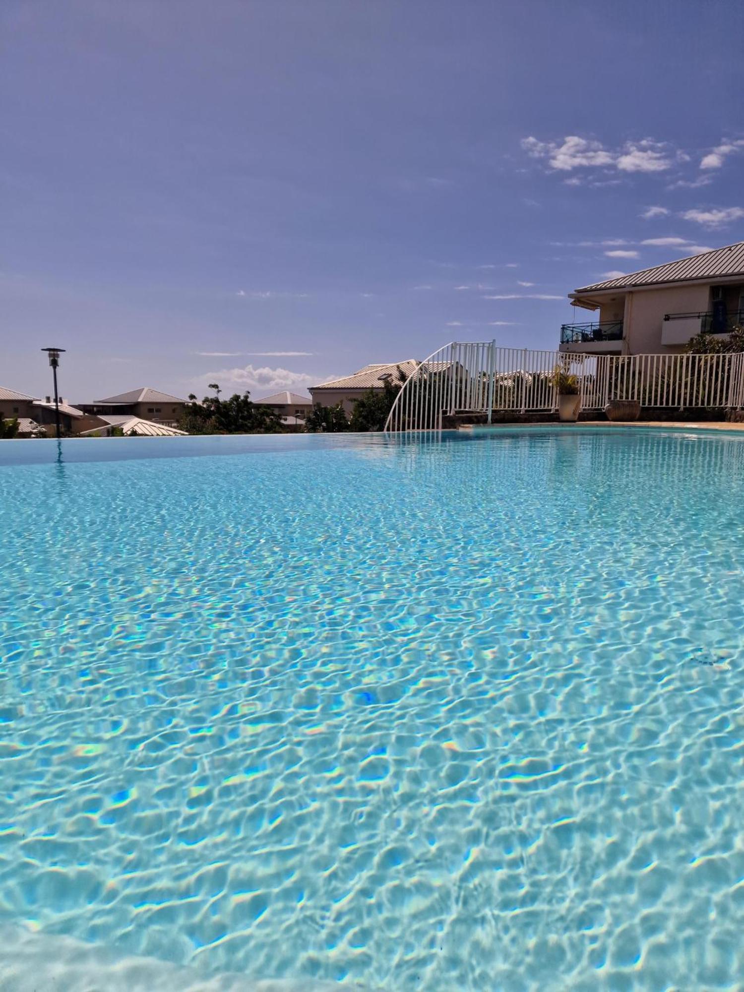 Appartement Villa Sur Le Toit, Vue Mer Saint-Gilles-les Bains Eksteriør bilde
