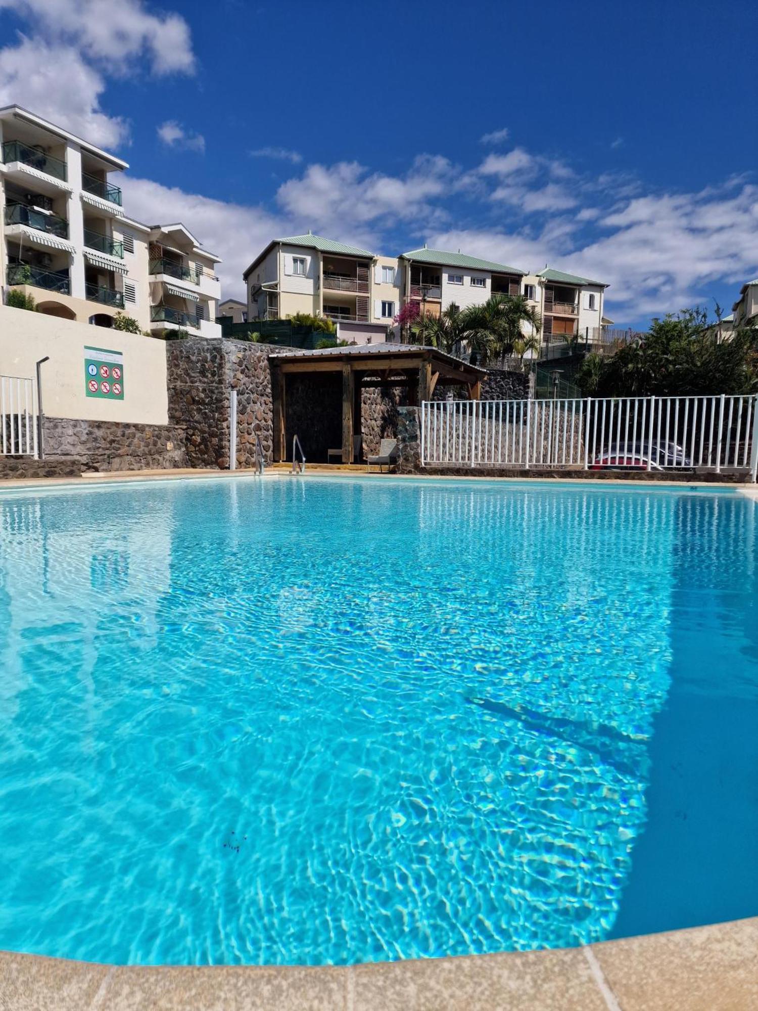 Appartement Villa Sur Le Toit, Vue Mer Saint-Gilles-les Bains Eksteriør bilde